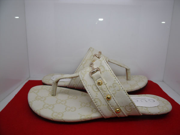 2017 Guci slippers woman 35-42-044